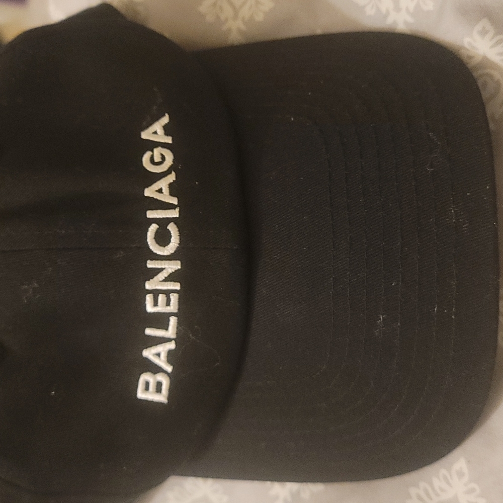 Balenciaga cap